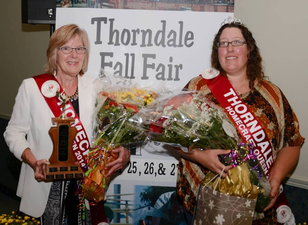 2016 Homecraft Runner Up Marjorie Barton (left) & 2016 Homecraft Queen - Kendra Ferguson (right)